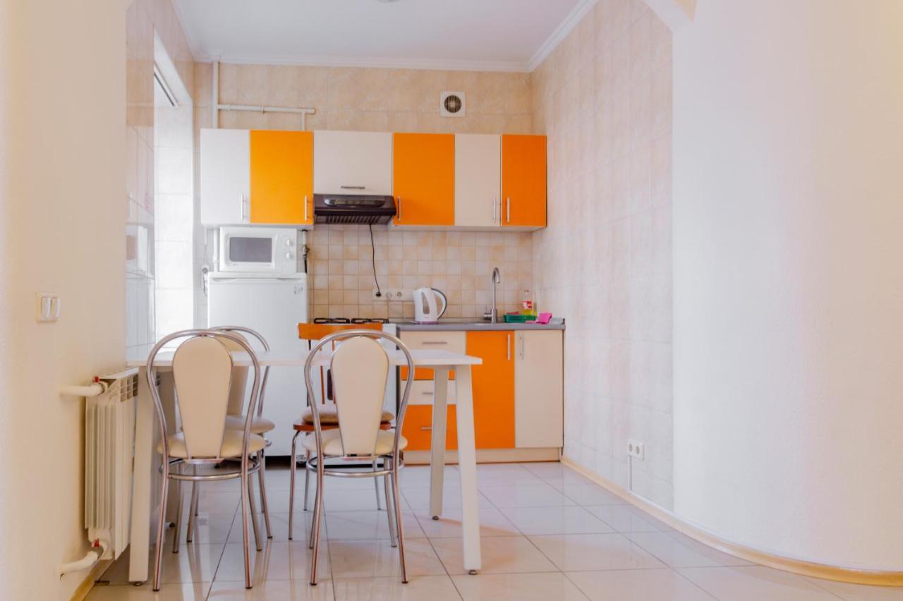 Apartment Triokhsviatytelskaya Street 3 Kiev Extérieur photo