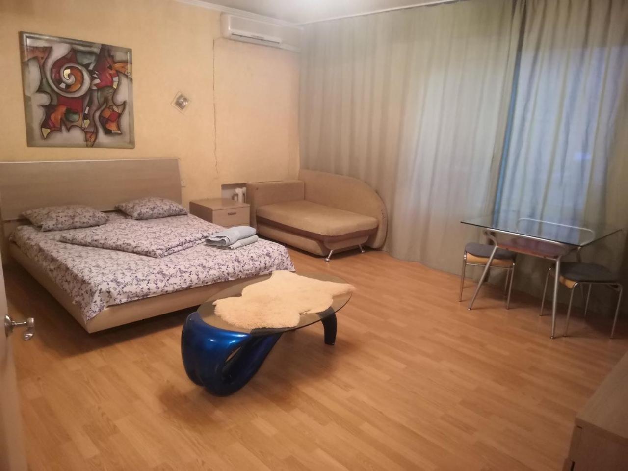 Apartment Triokhsviatytelskaya Street 3 Kiev Extérieur photo