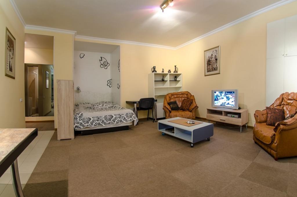 Apartment Triokhsviatytelskaya Street 3 Kiev Extérieur photo