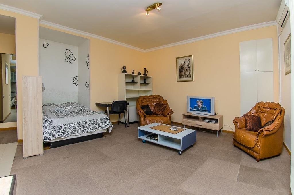 Apartment Triokhsviatytelskaya Street 3 Kiev Extérieur photo