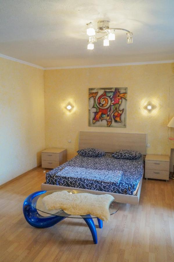 Apartment Triokhsviatytelskaya Street 3 Kiev Extérieur photo
