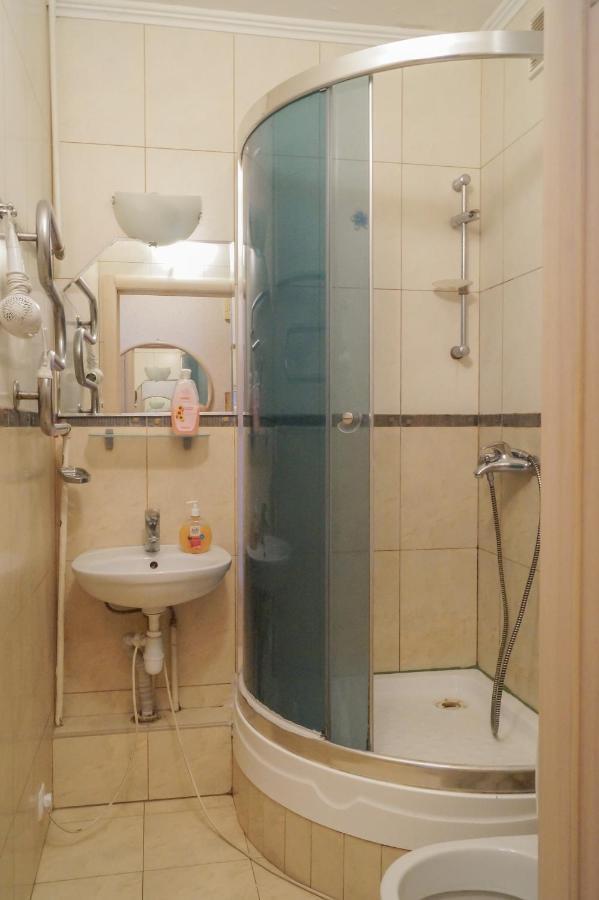 Apartment Triokhsviatytelskaya Street 3 Kiev Extérieur photo